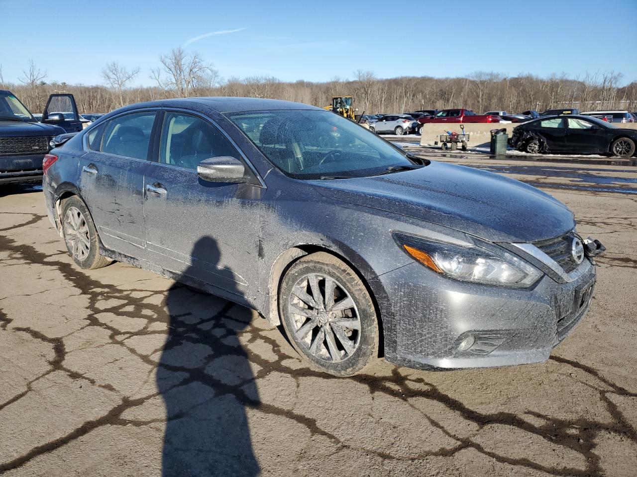 2016 Nissan Altima - Image 4