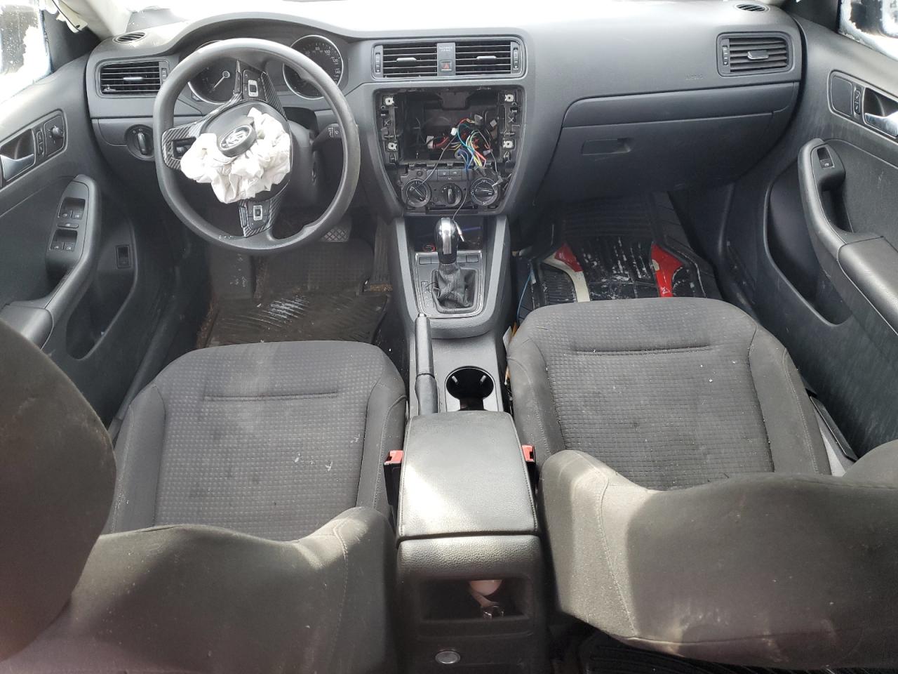 2015 Volkswagen Jetta - Image 8