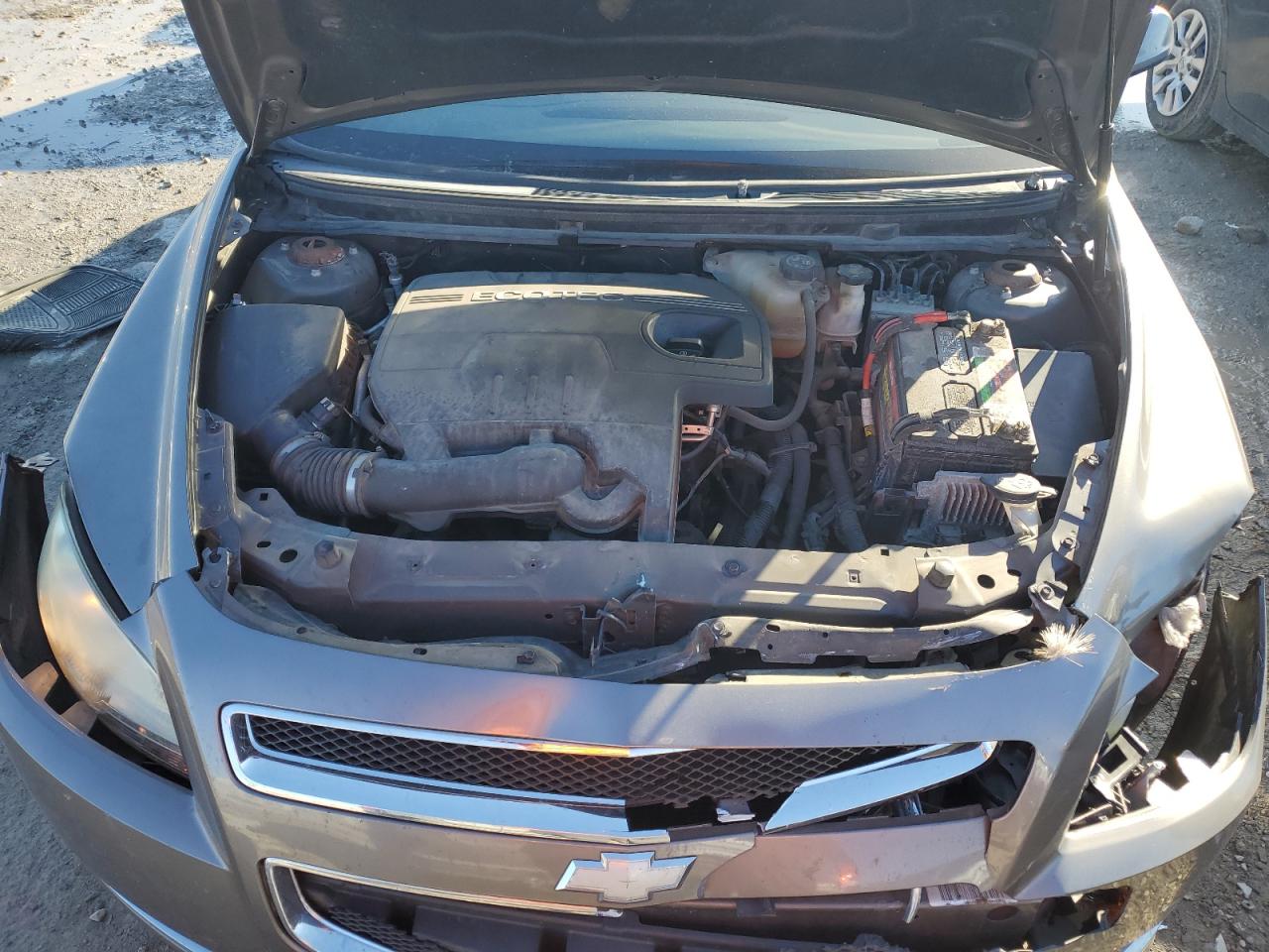 2010 Chevrolet Malibu - Image 11