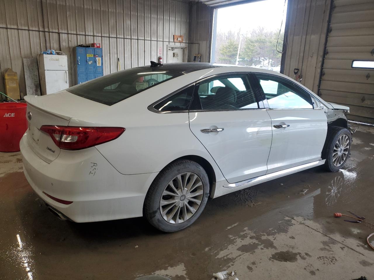 2015 Hyundai Sonata - Image 3