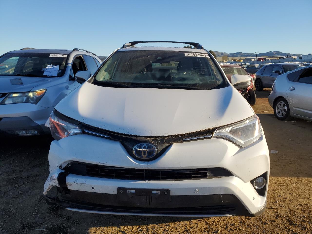 2018 Toyota RAV 4 - Image 5