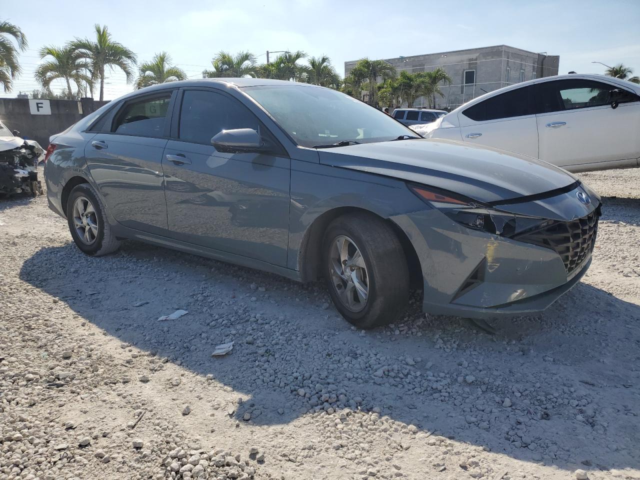 2021 Hyundai Elantra - Image 4