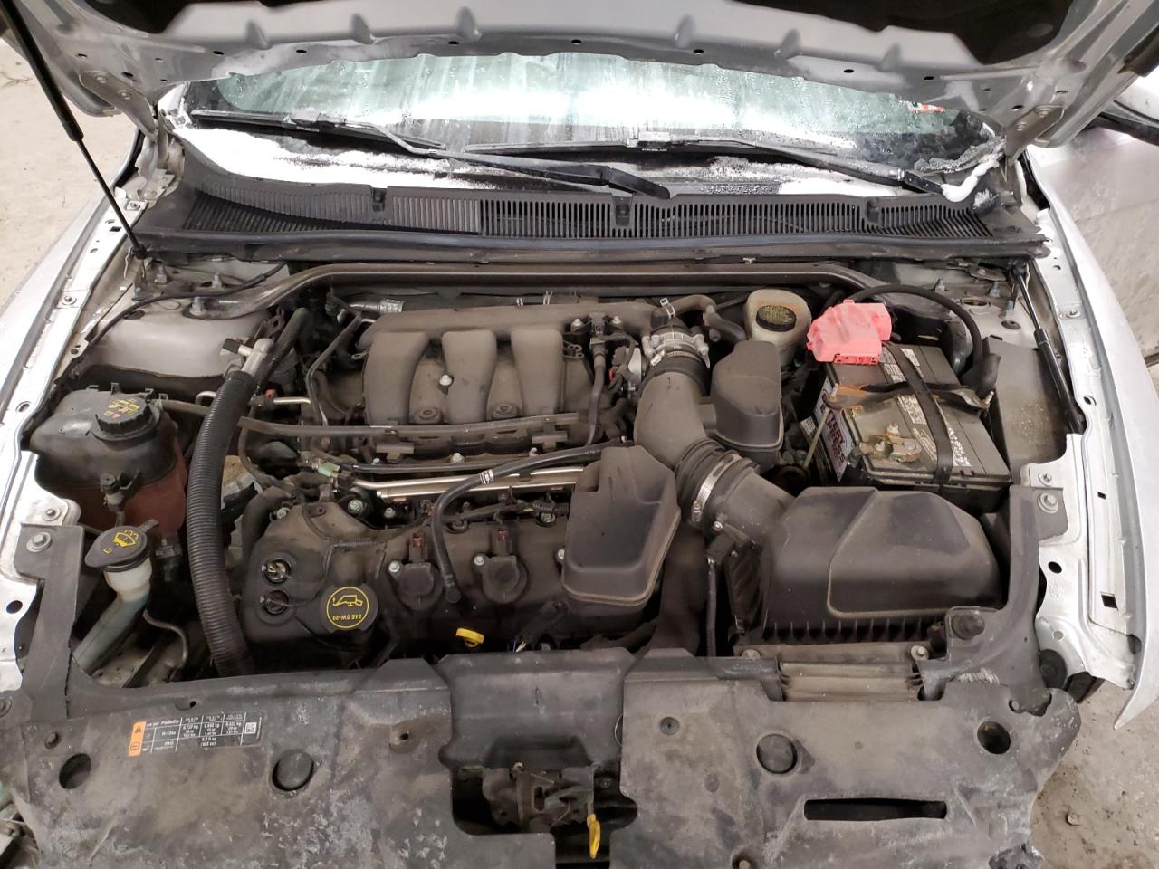 2014 Ford Taurus - Image 12