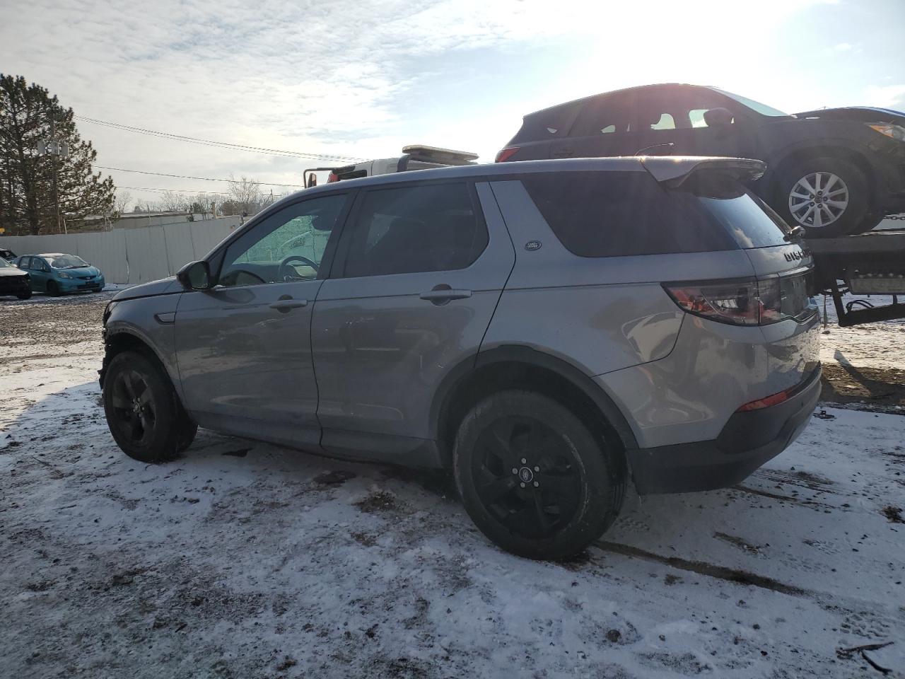 2020 Land Rover Discovery - Image 2