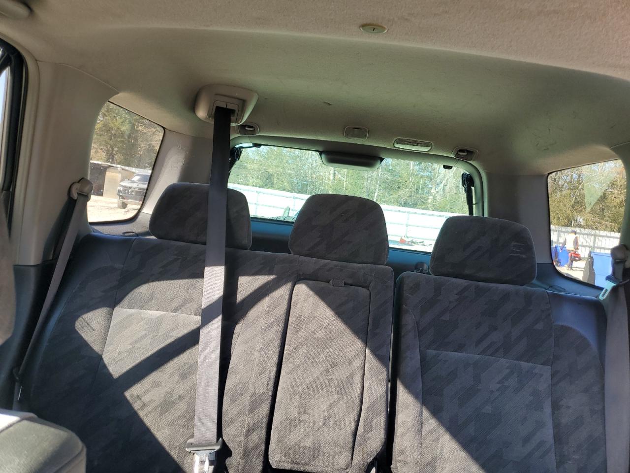 2003 Honda CR-V - Image 10