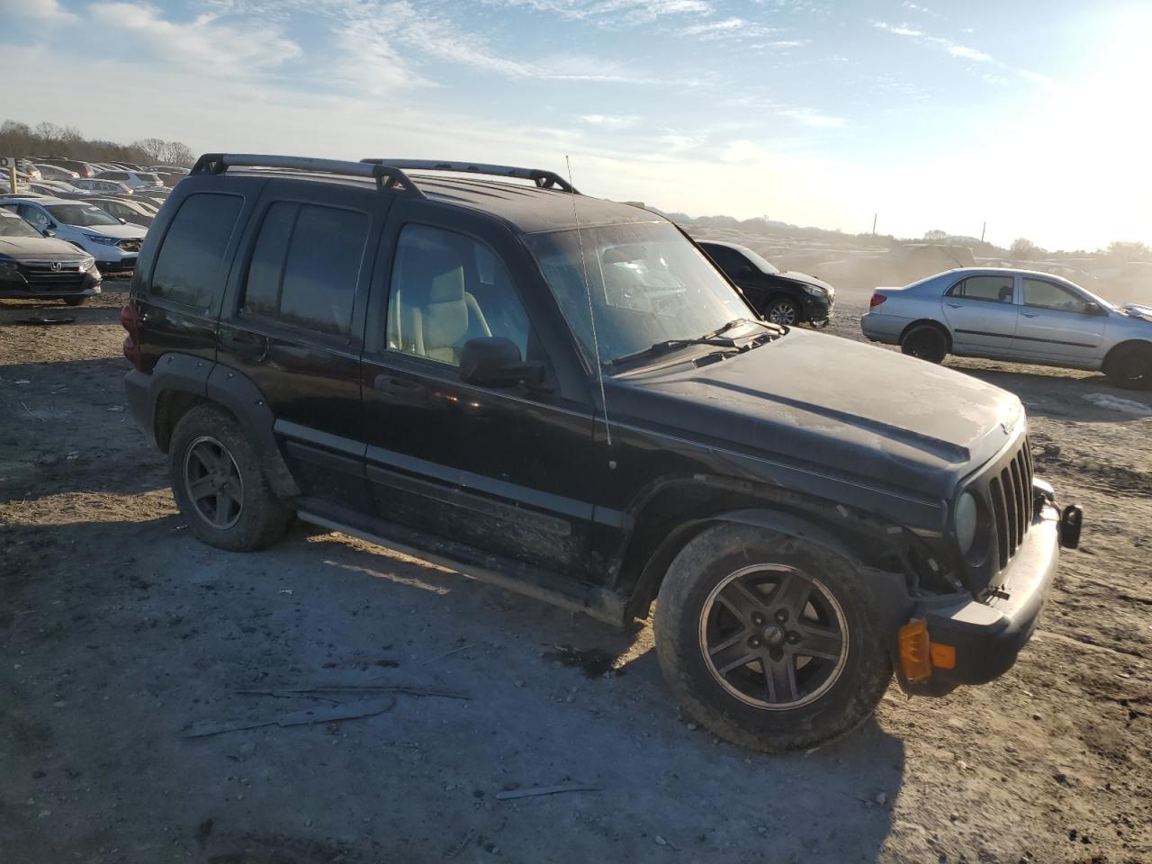 2005 Jeep Liberty (North America) - Image 4