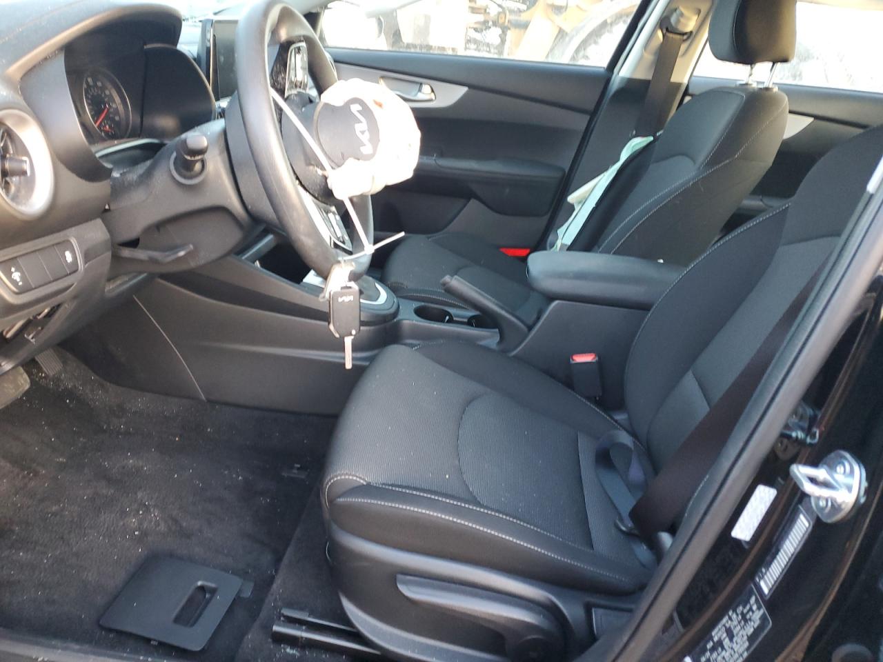 2024 Kia Forte - Image 7