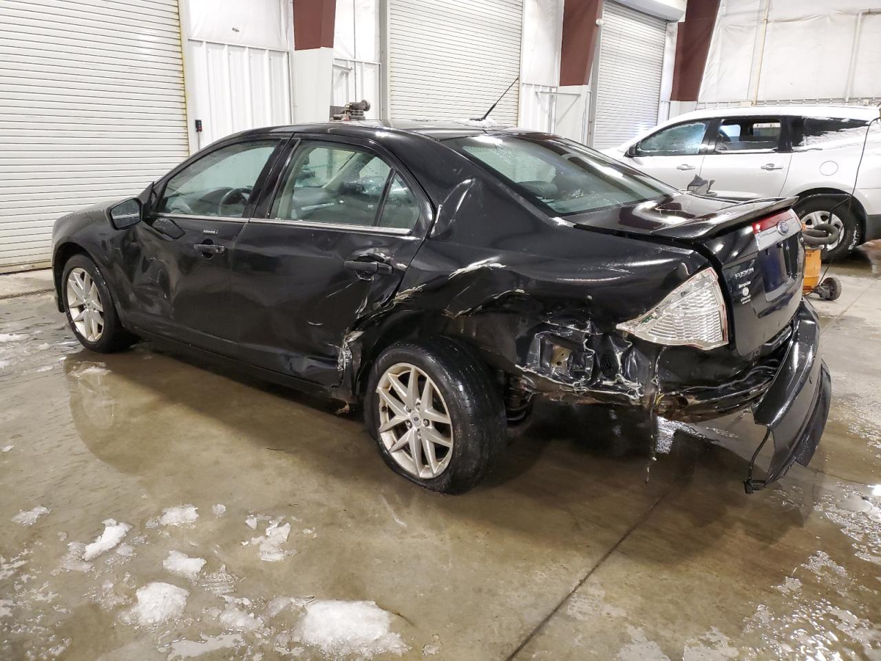 2010 Ford Fusion - Image 2