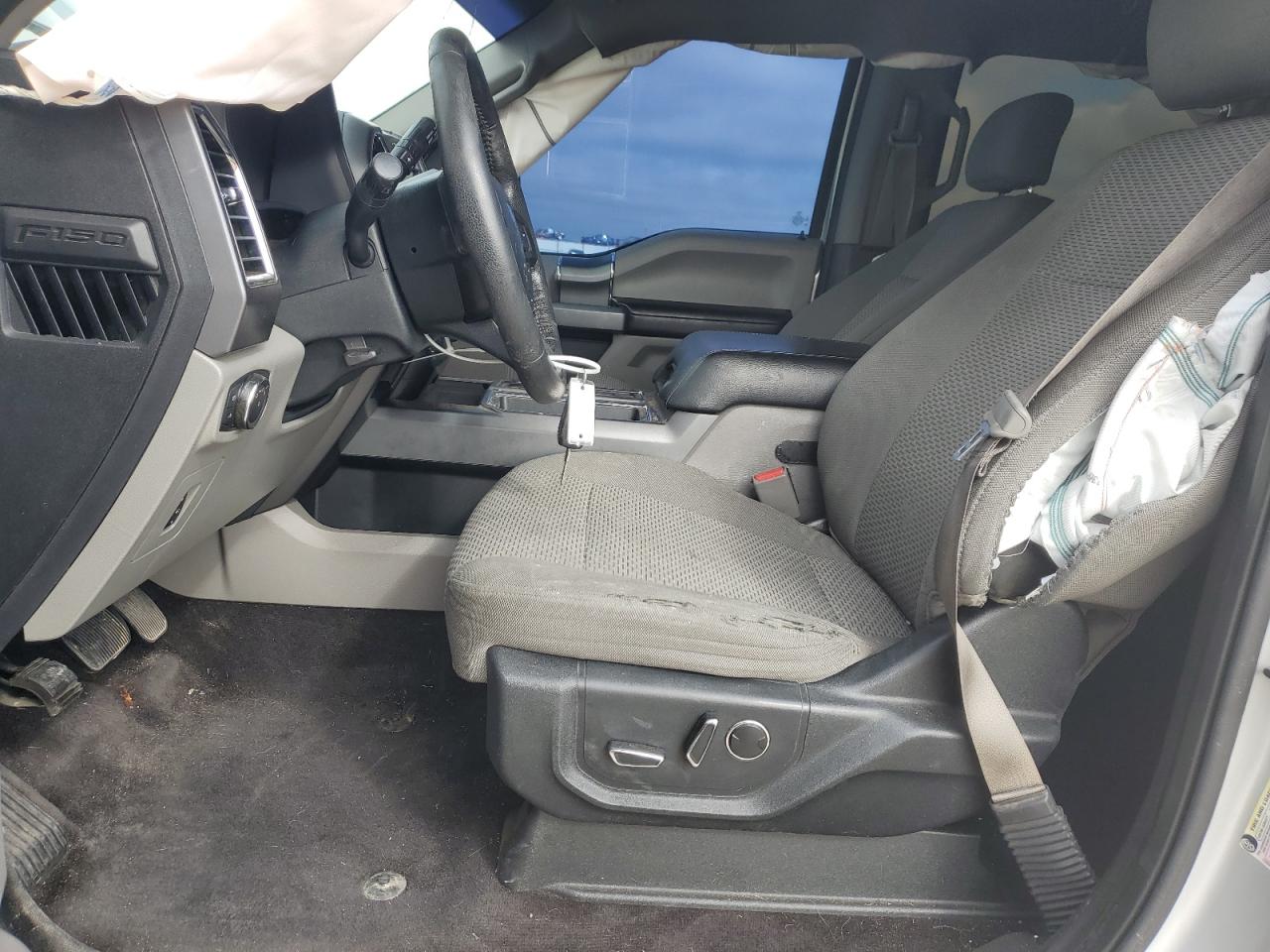 2016 Ford F-150 - Image 7