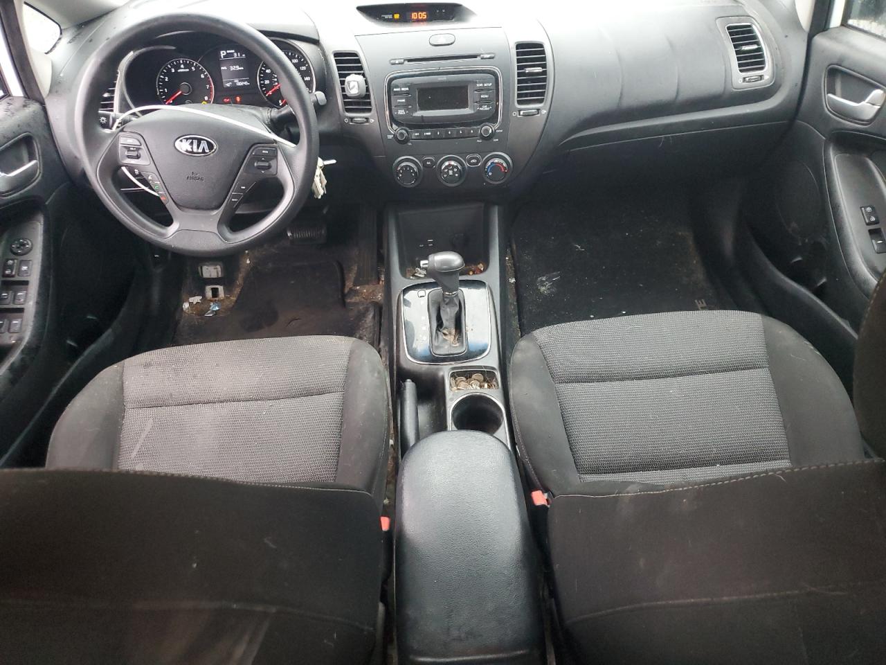 2017 Kia Forte - Image 8