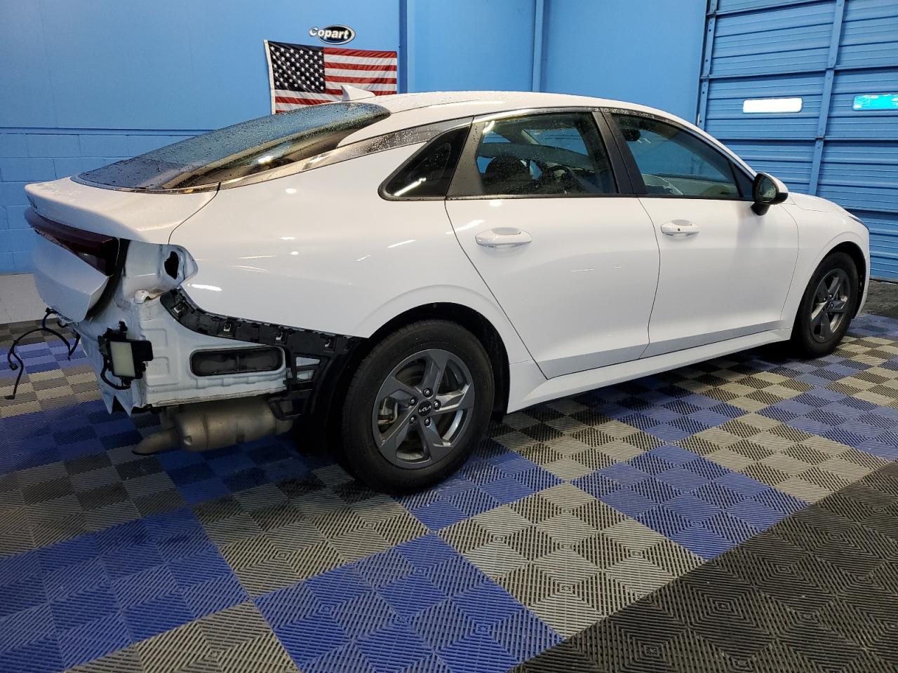 2023 Kia K5 - Image 3