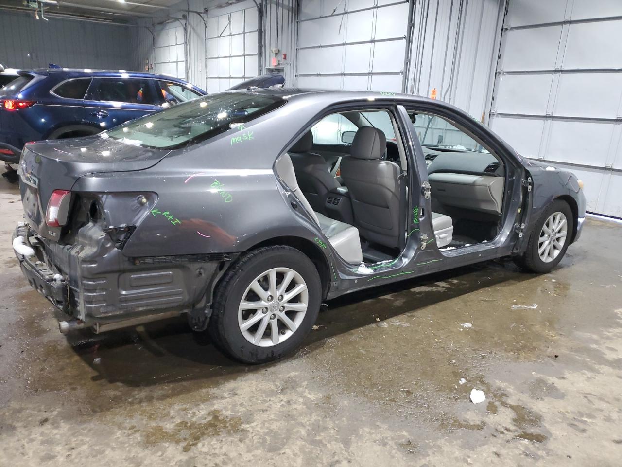 2011 Toyota Camry - Image 3