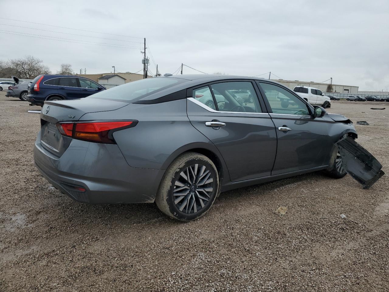2024 Nissan Altima - Image 3