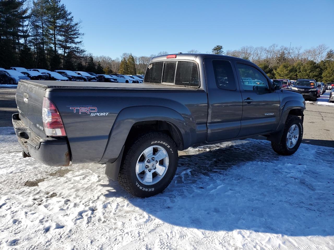 2010 Toyota Tacoma - Image 3