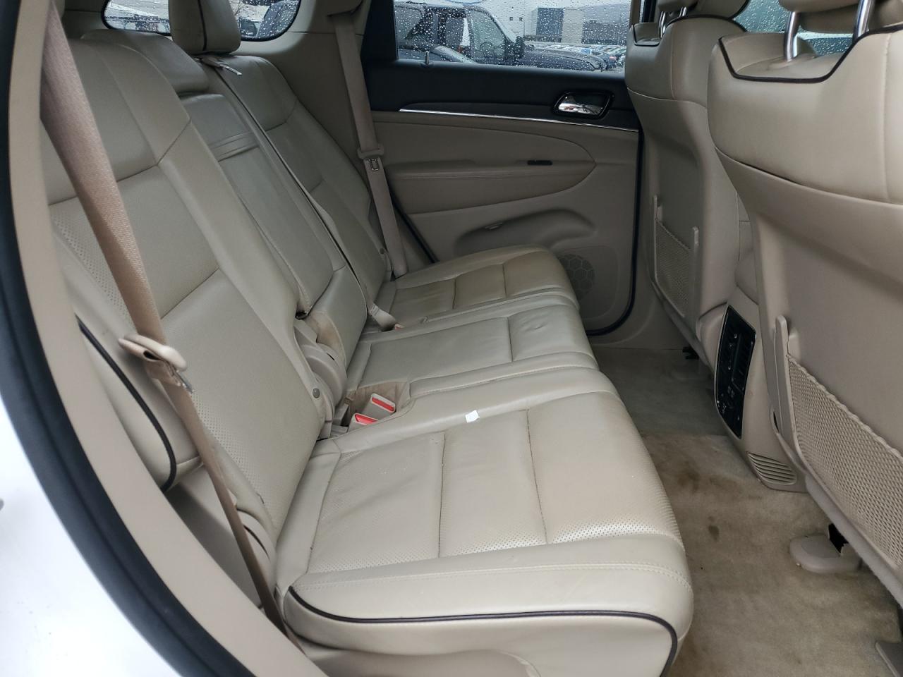 2019 Jeep Grand Cherokee - Image 11
