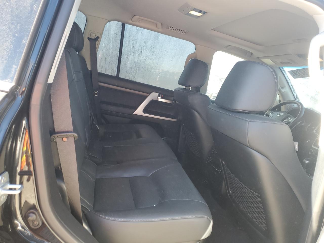 2021 Toyota Land Cruiser - Image 11