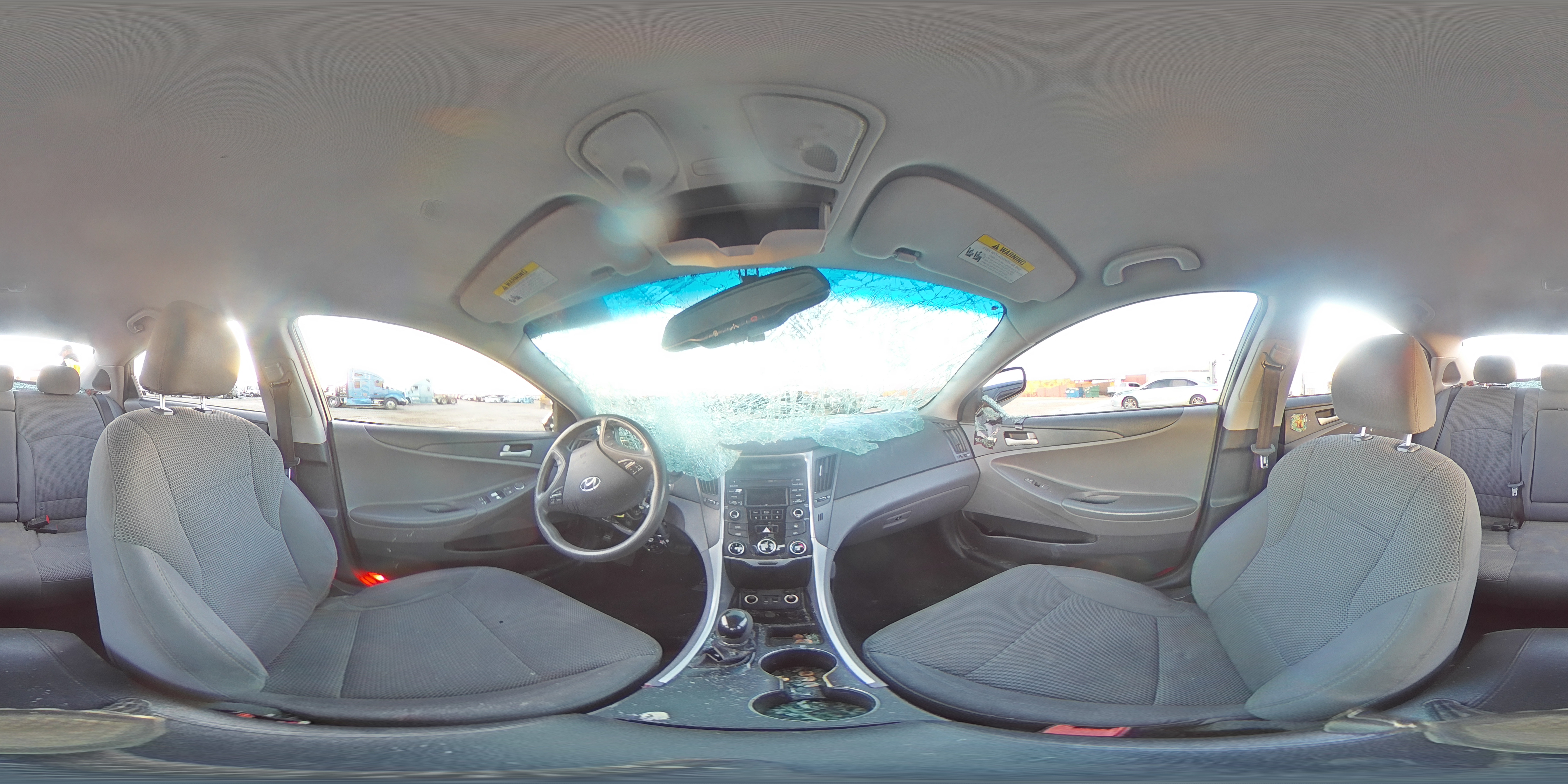 2014 Hyundai Sonata - Image 13