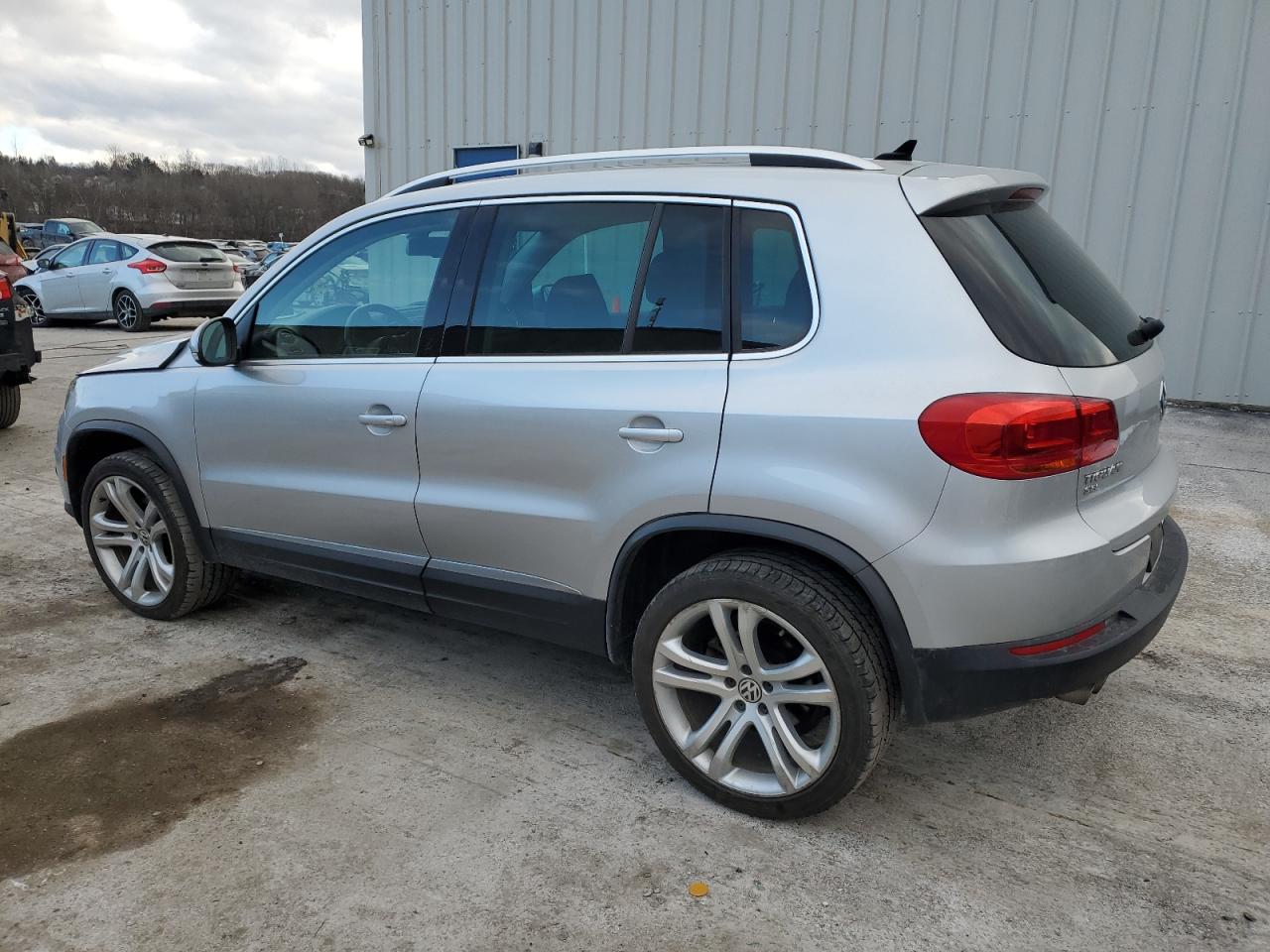 VIN WVGBV7AX8GW617471 2016 VOLKSWAGEN TIGUAN no.2