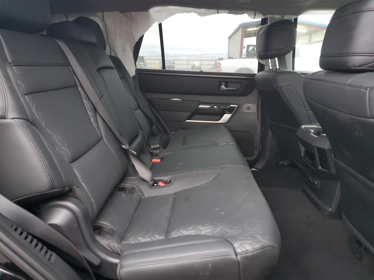 2024 Toyota Sequoia Sr5 VIN: 7SVAAABA4RX042999 Lot: 87318614