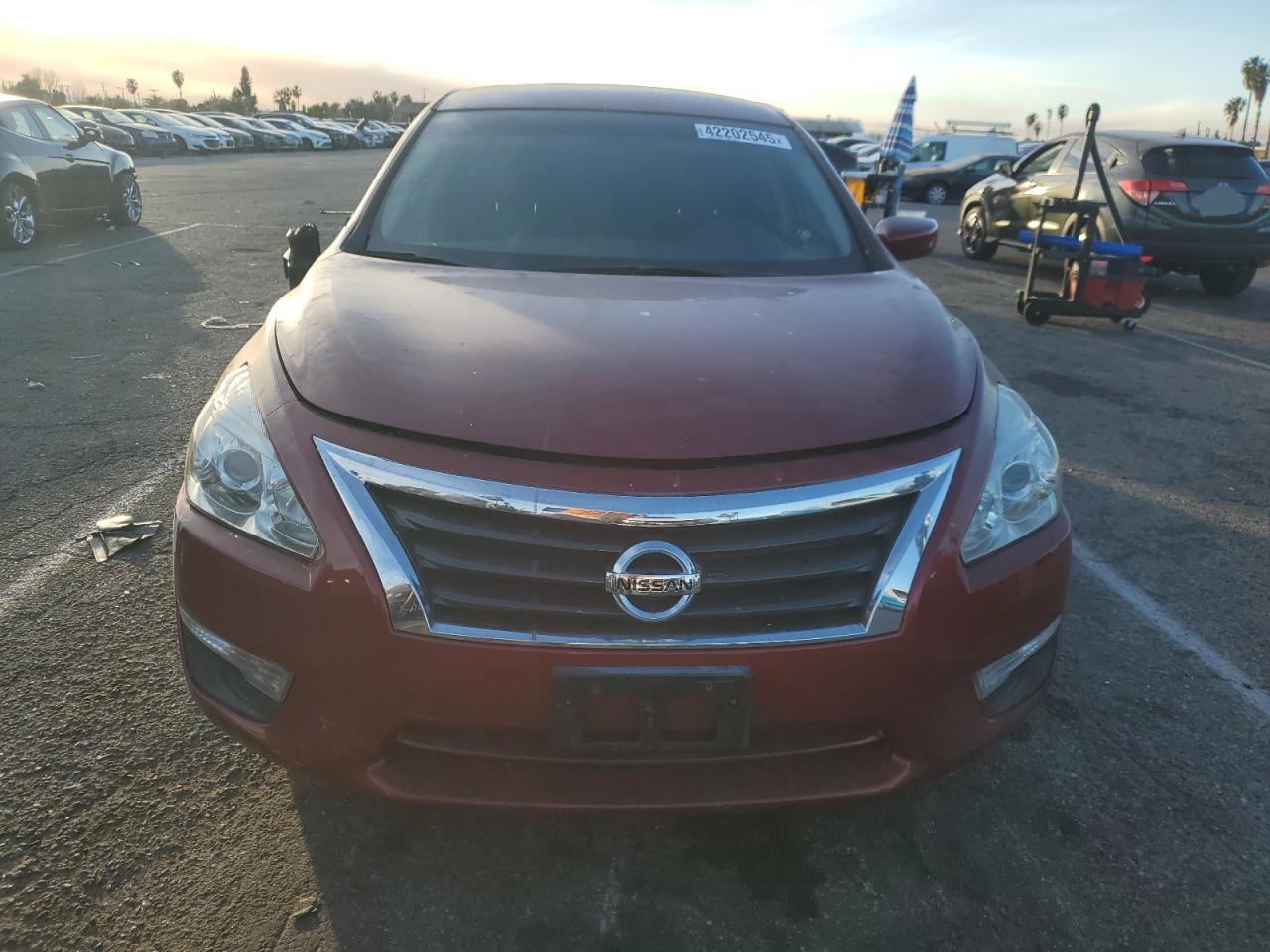 2014 Nissan Altima - Image 5