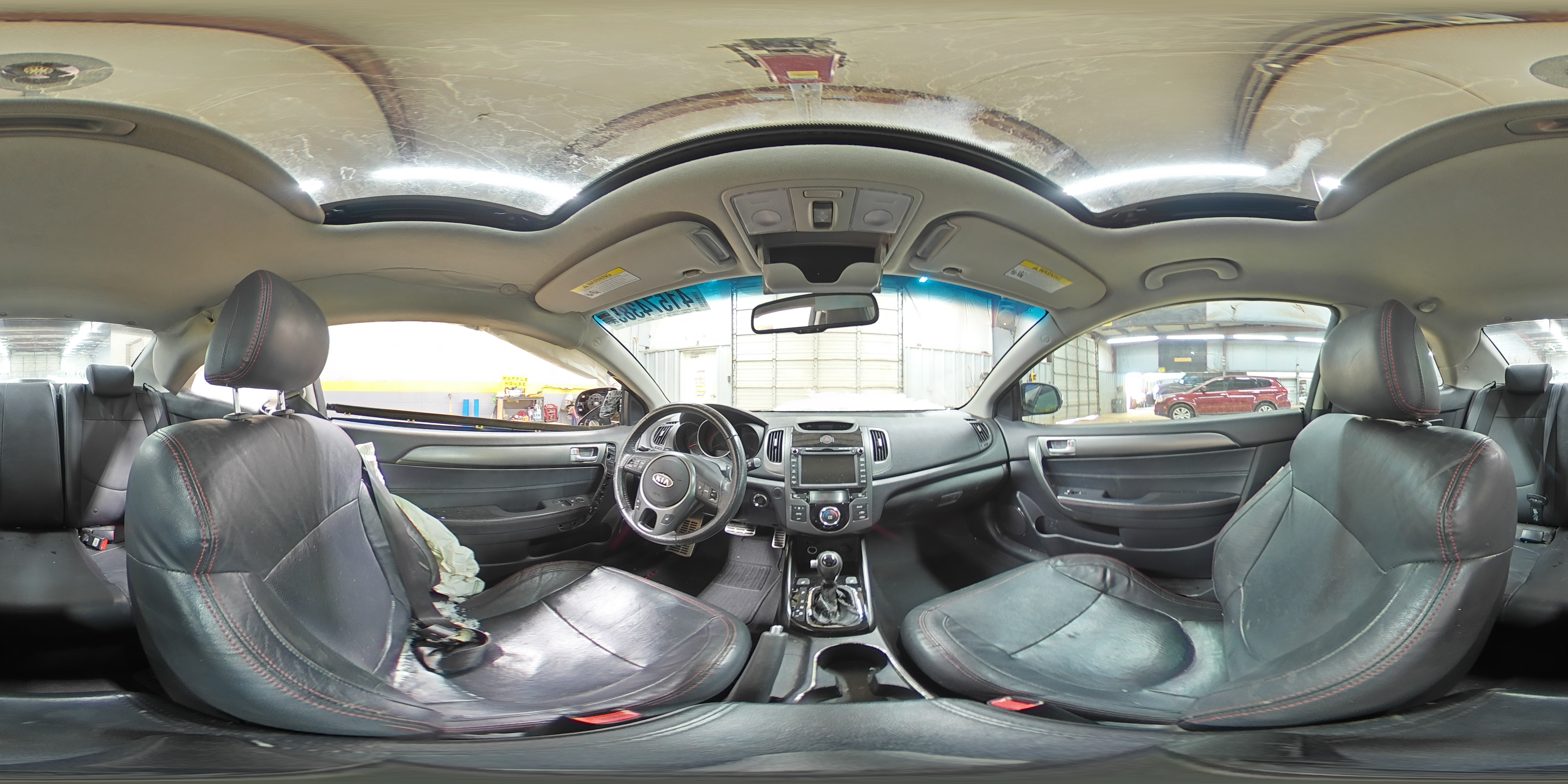 2011 Kia Forte - Image 13