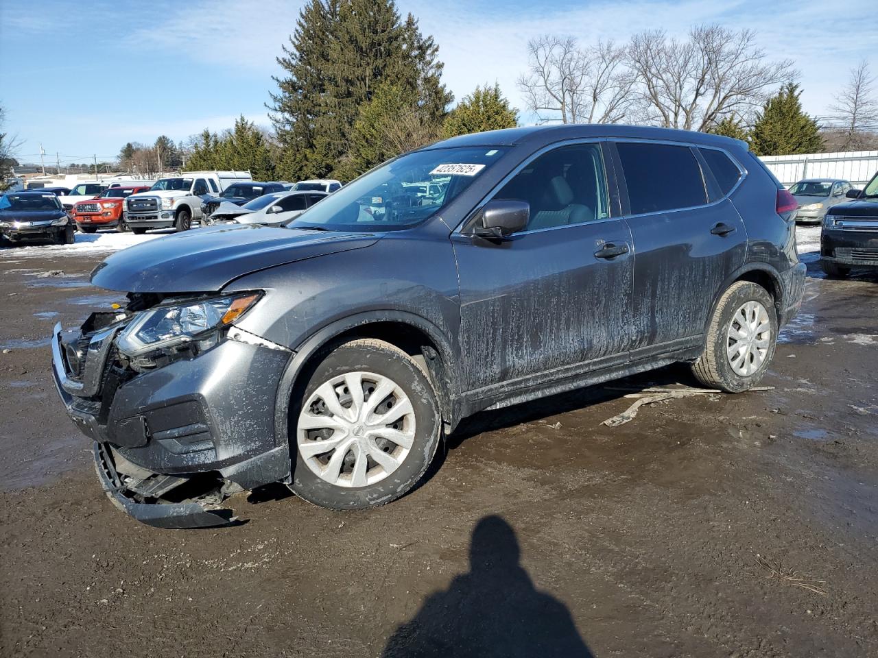 2020 Nissan Rogue - Image 1