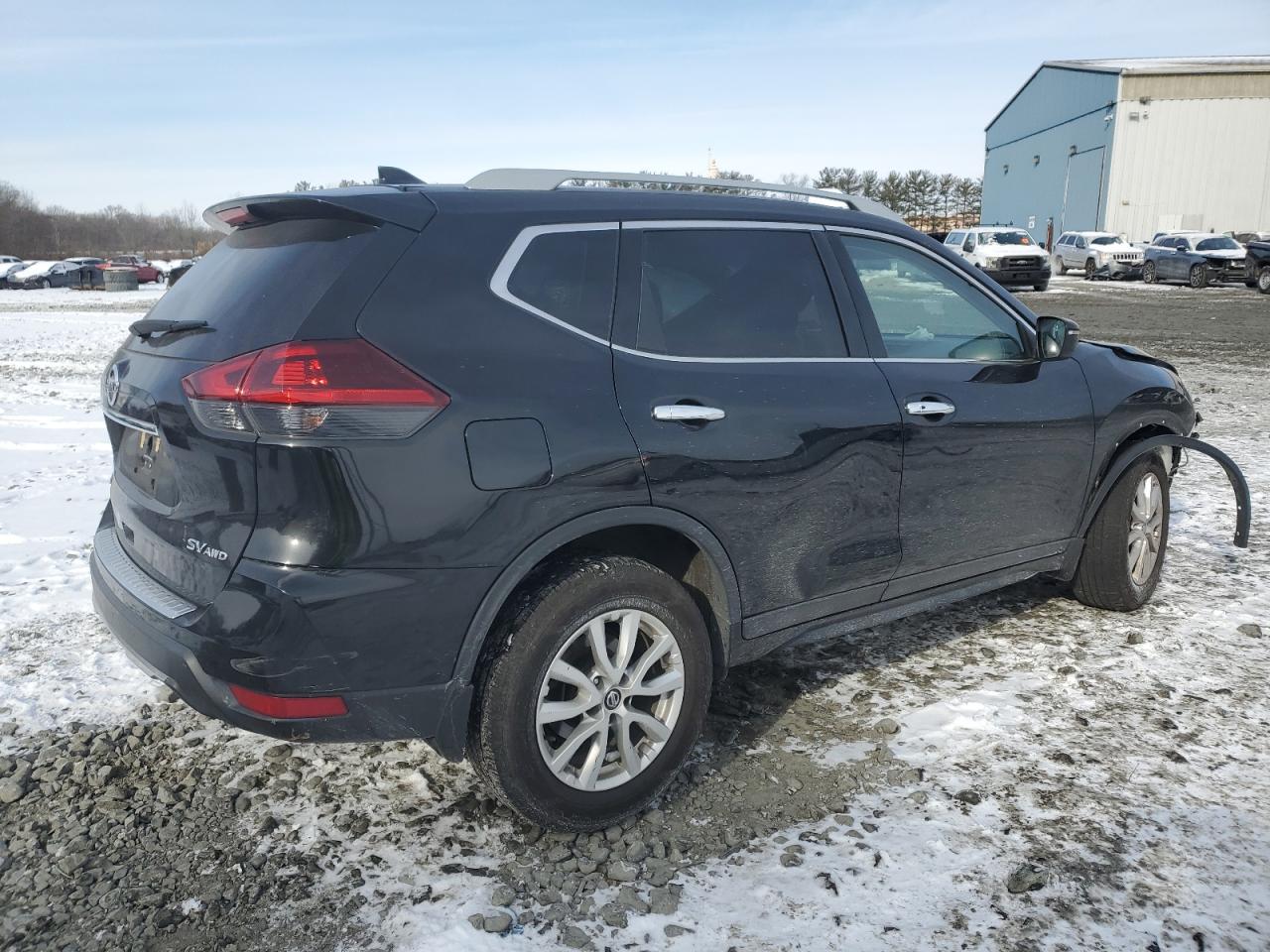2018 Nissan Rogue - Image 3