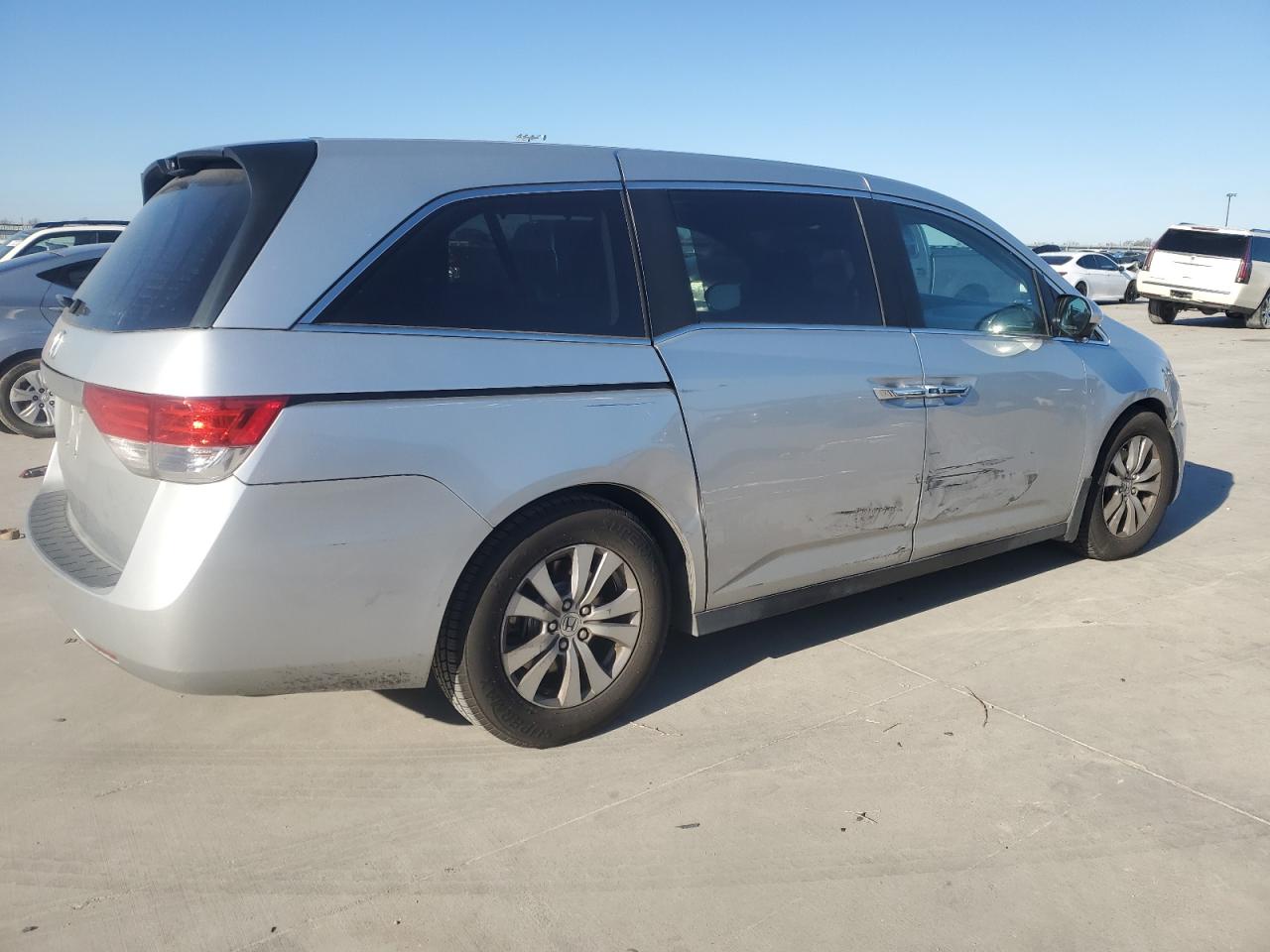 2015 Honda Odyssey - Image 3