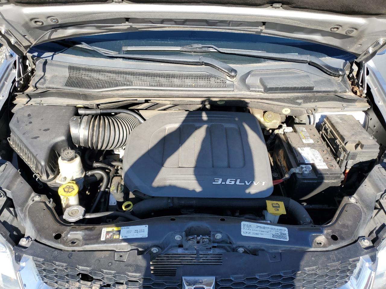2016 Dodge Caravan - Image 12