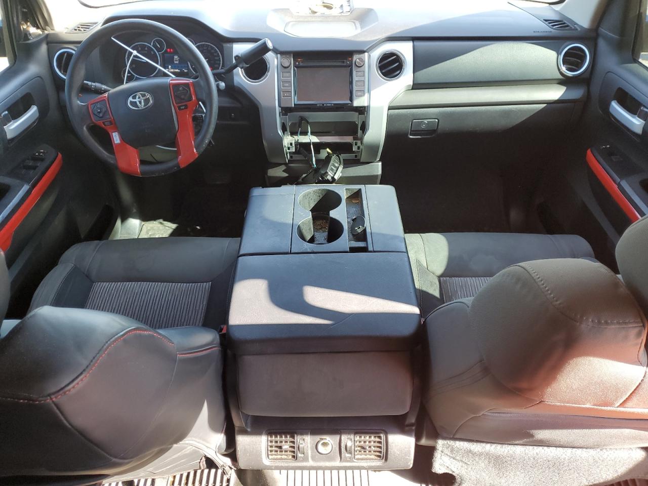 2015 Toyota Tundra - Image 8