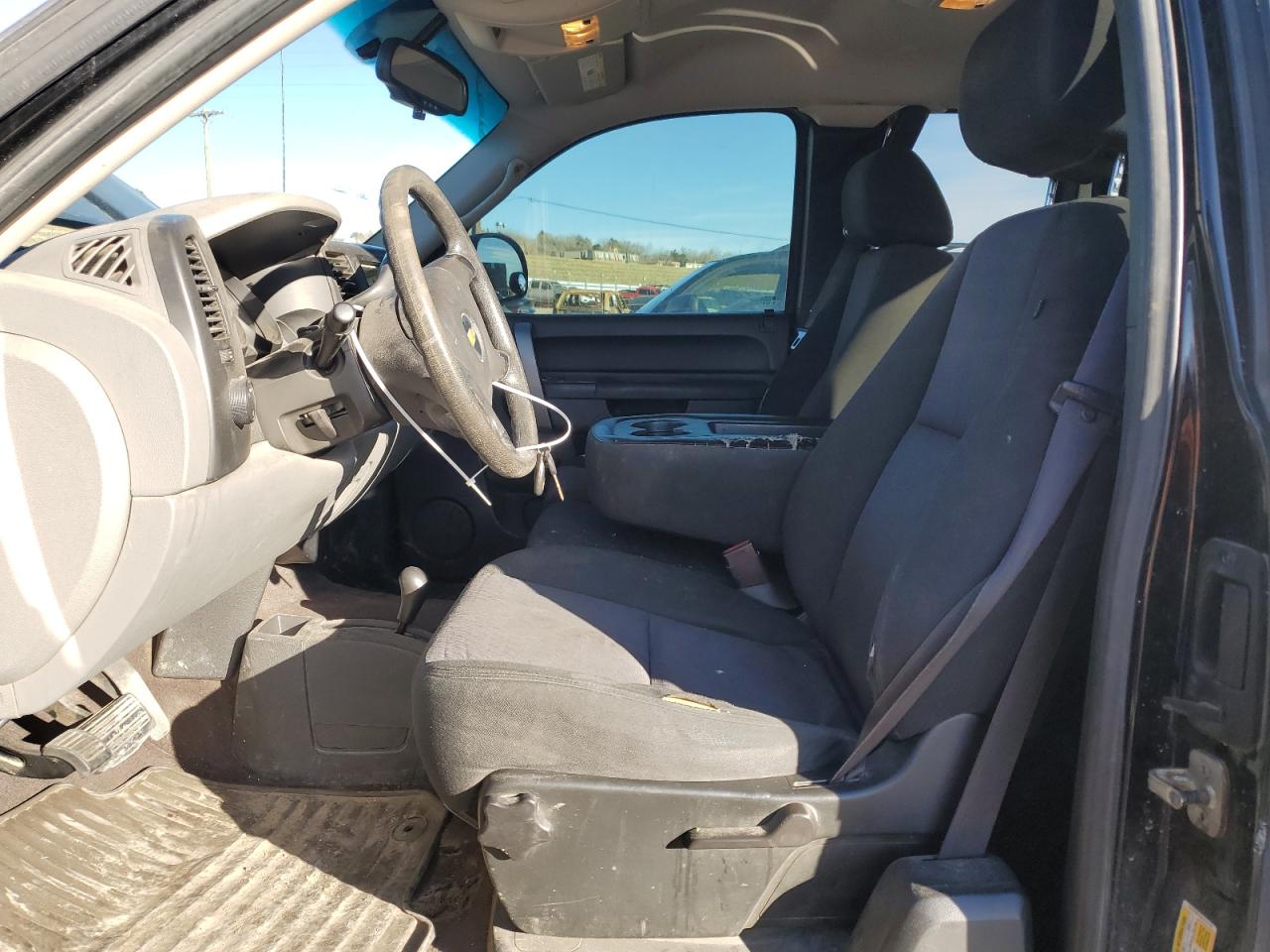 2010 Chevrolet Silverado - Image 7