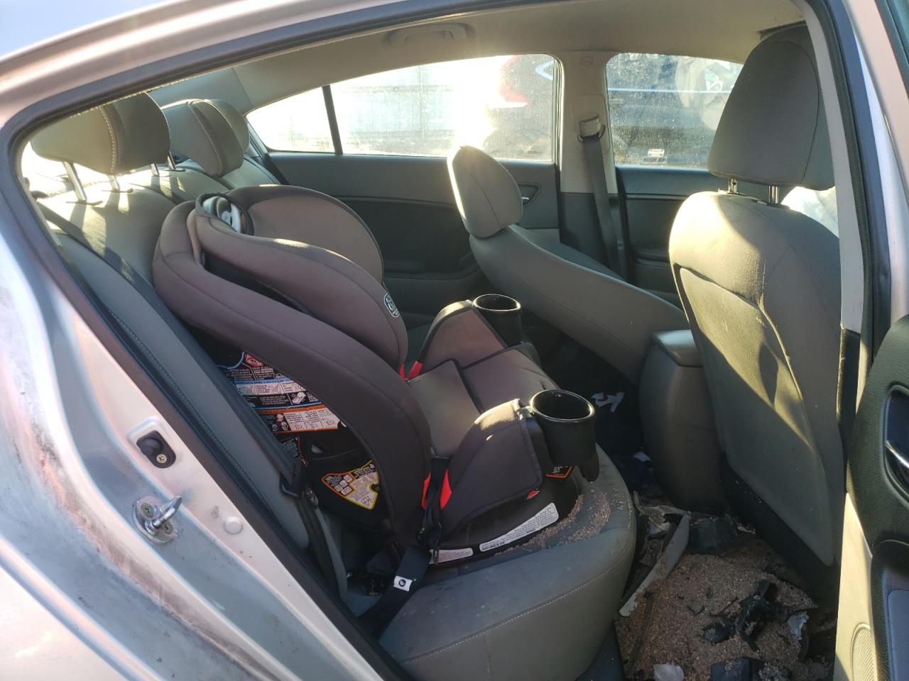 2016 Kia Forte - Image 10