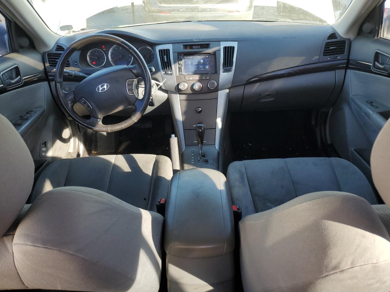 2009 Hyundai Sonata - Image 8
