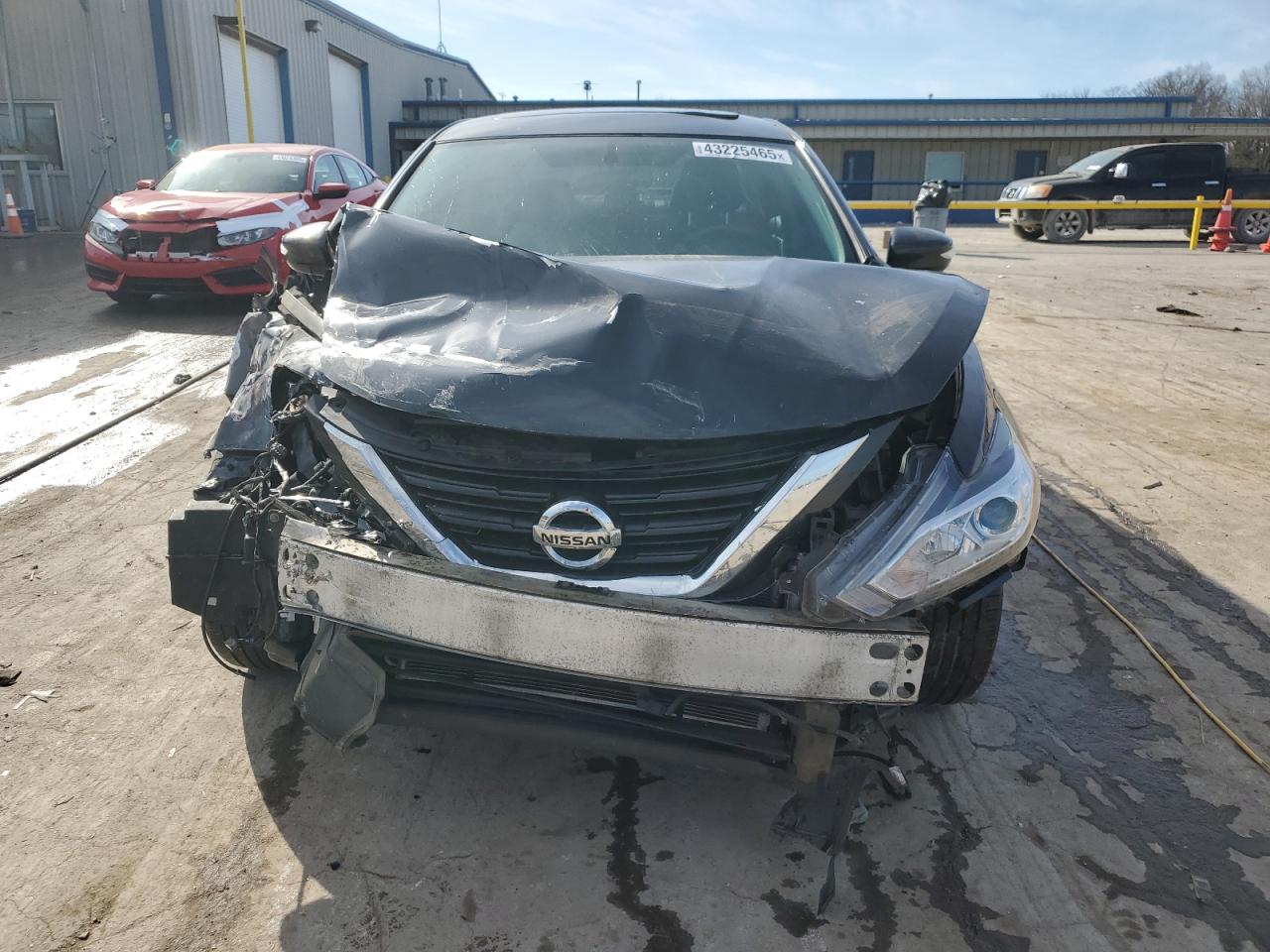 2017 Nissan Altima - Image 5