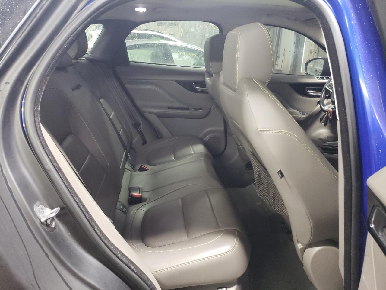 2018 Jaguar F-Pace - Image 10