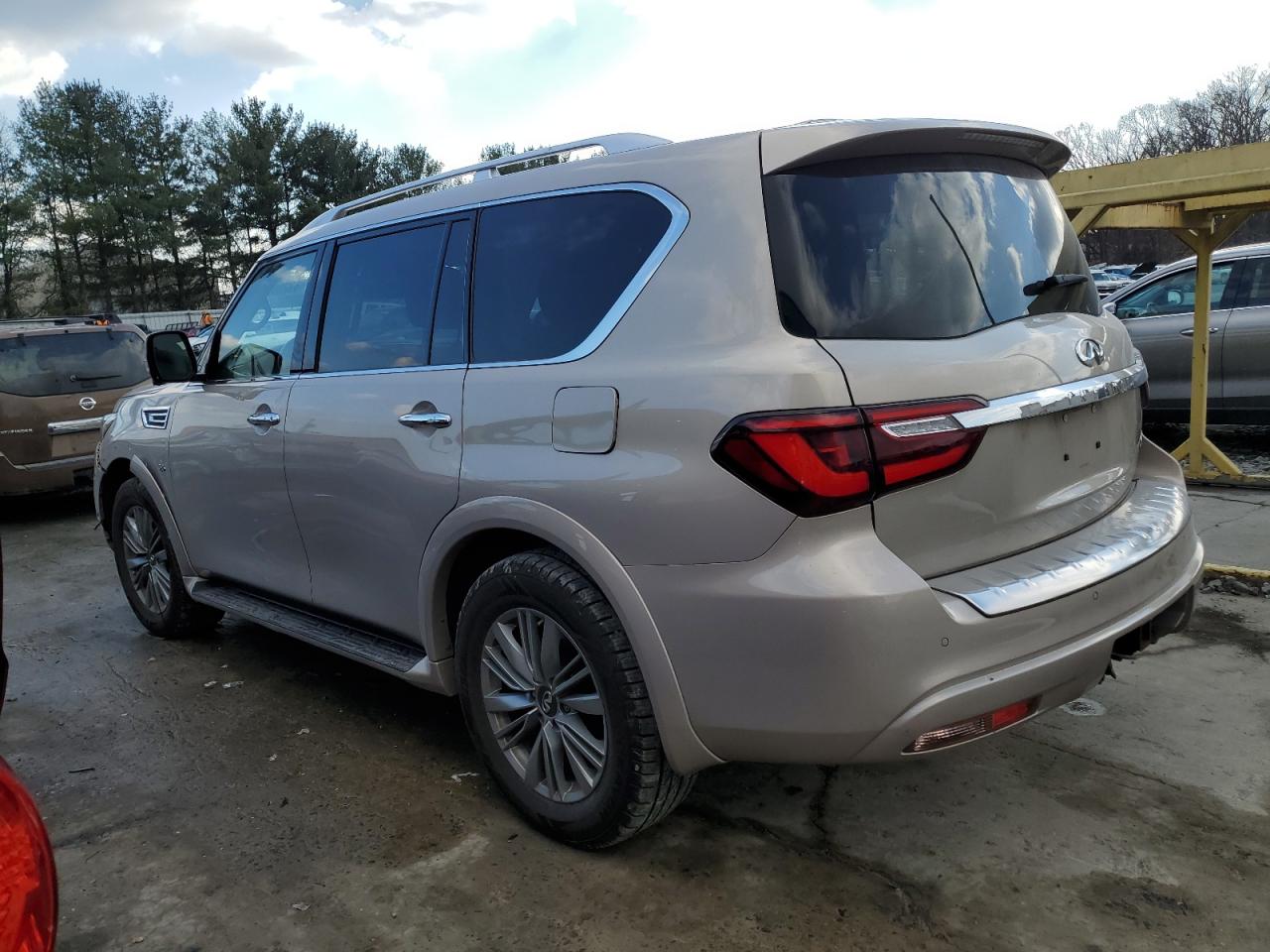 2018 Infiniti QX80 - Image 2