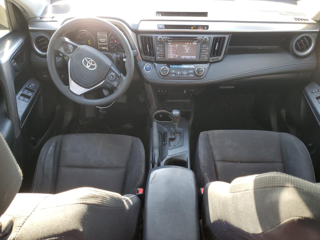 2018 Toyota RAV 4 - Image 8