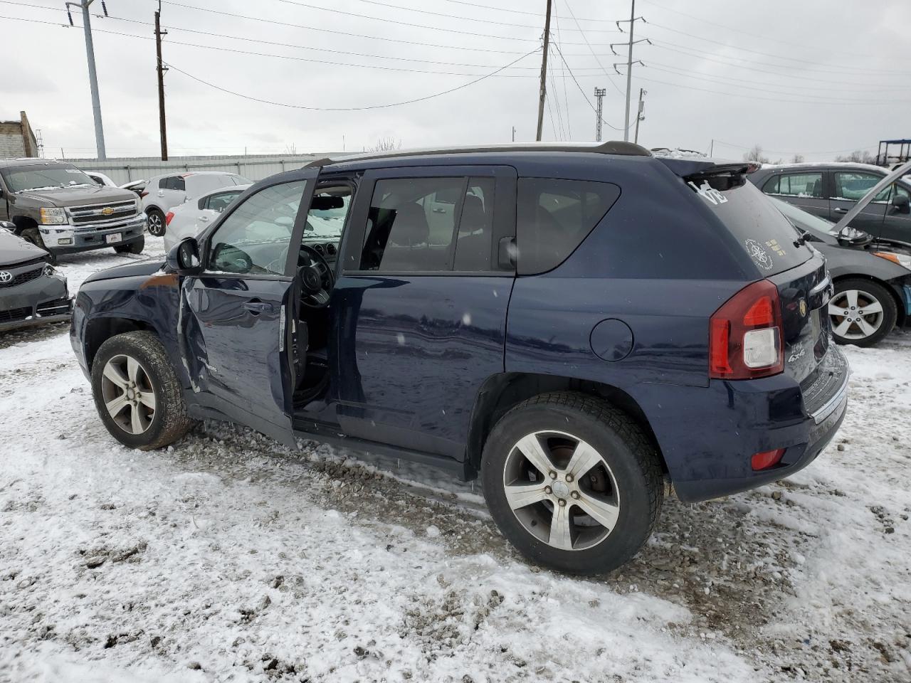 VIN 1C4NJDEB2GD671841 2016 JEEP COMPASS no.2