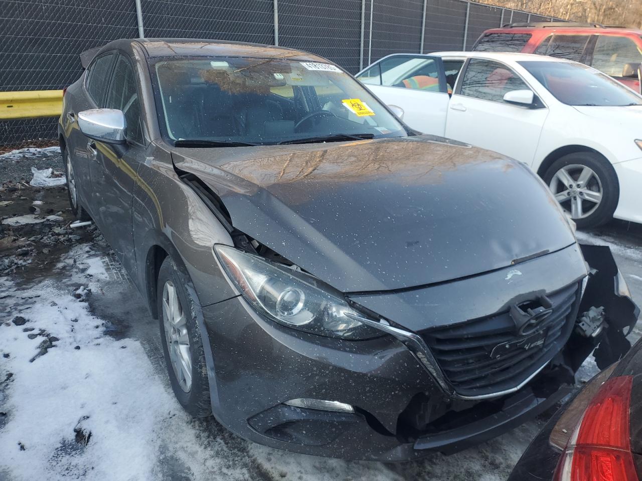 2014 Mazda 3 - Image 5