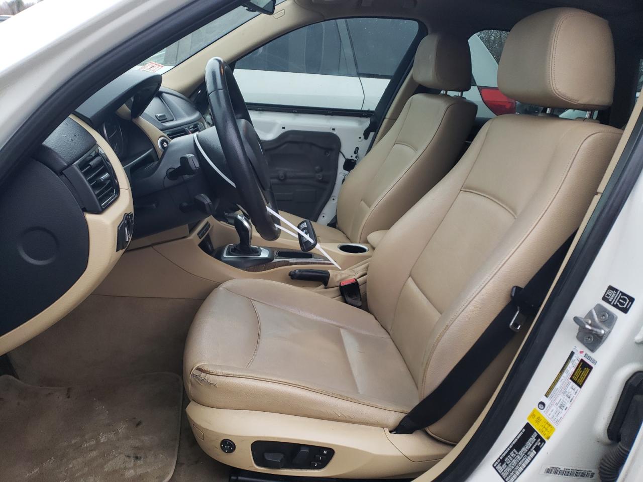 2014 BMW X1 - Image 7