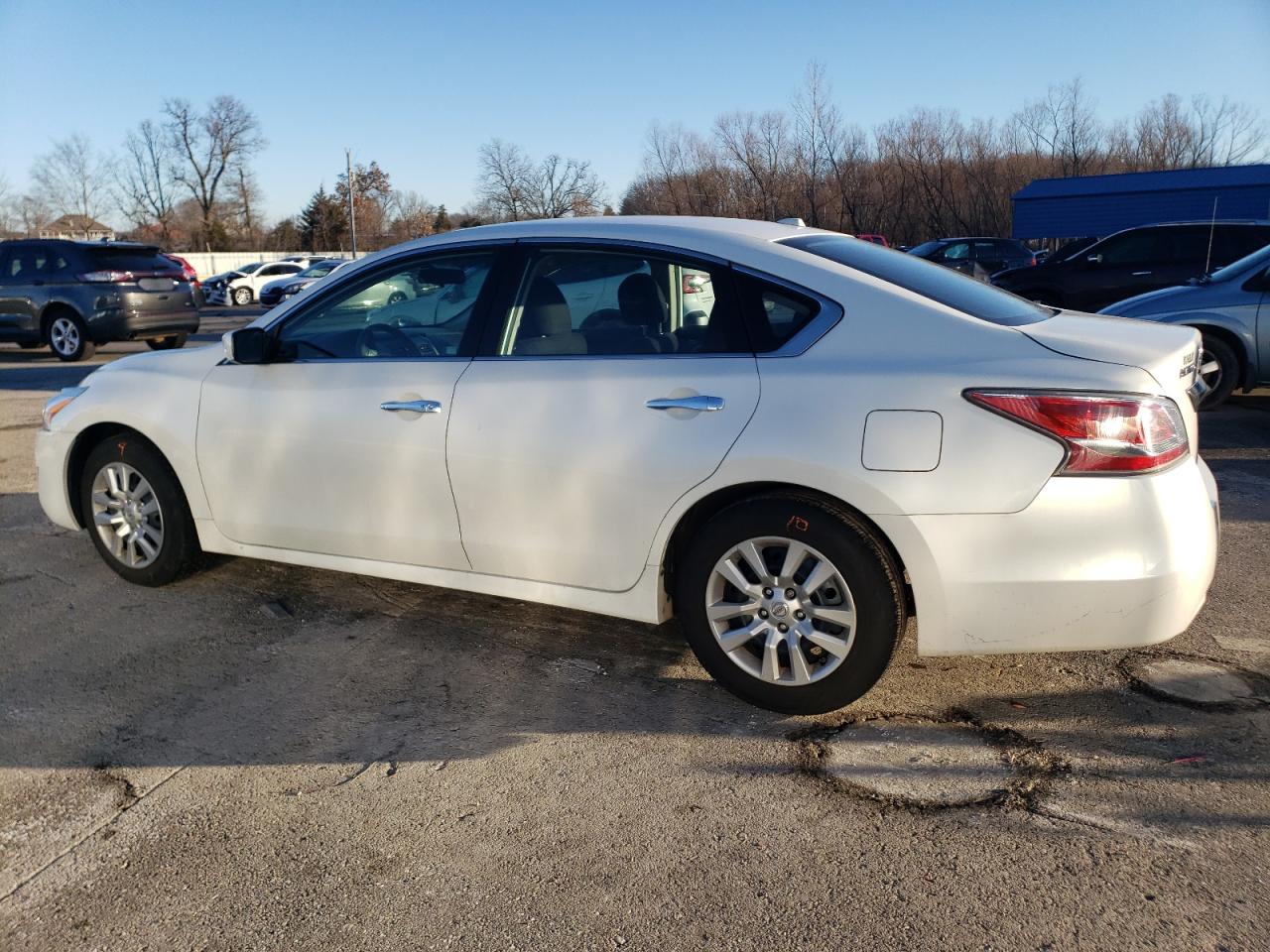 2014 Nissan Altima - Image 2