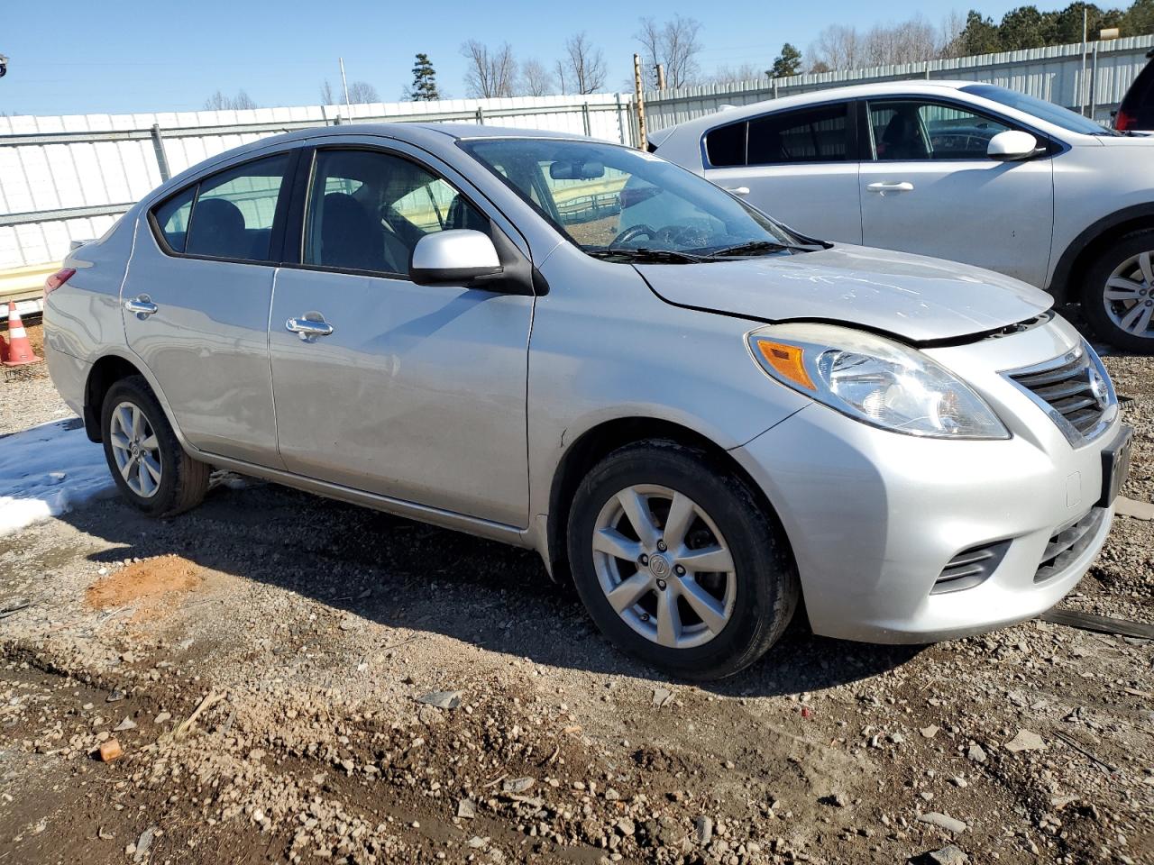 2014 Nissan Versa - Image 4