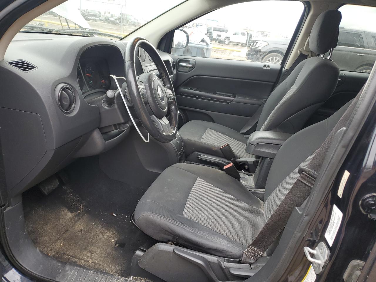 2011 Jeep Compass - Image 7