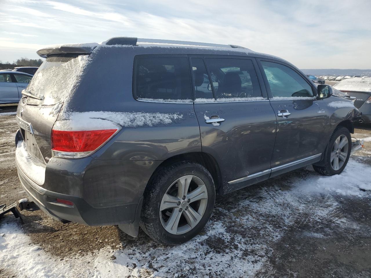 2013 Toyota Highlander - Image 3