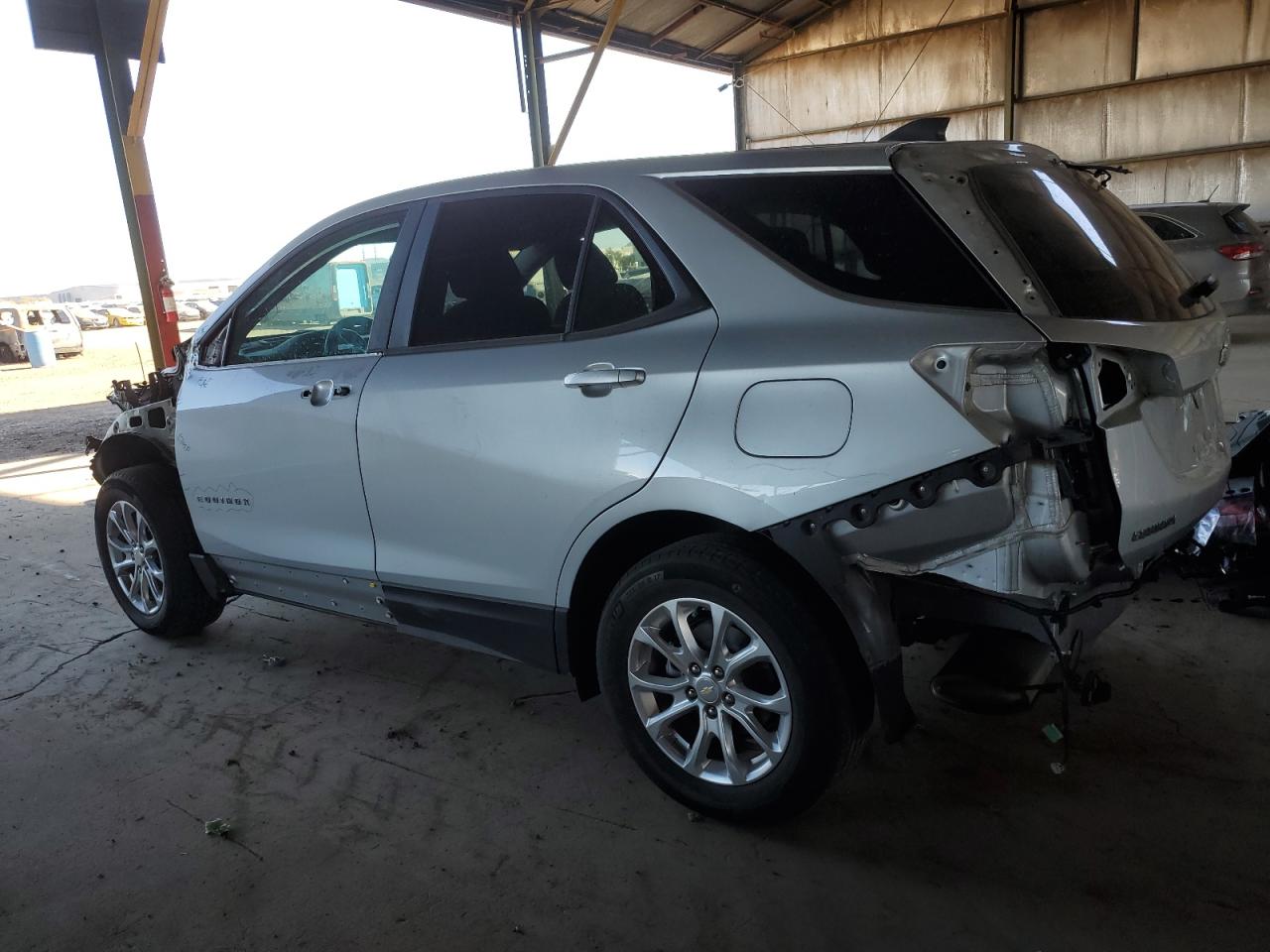 2021 Chevrolet Equinox - Image 2