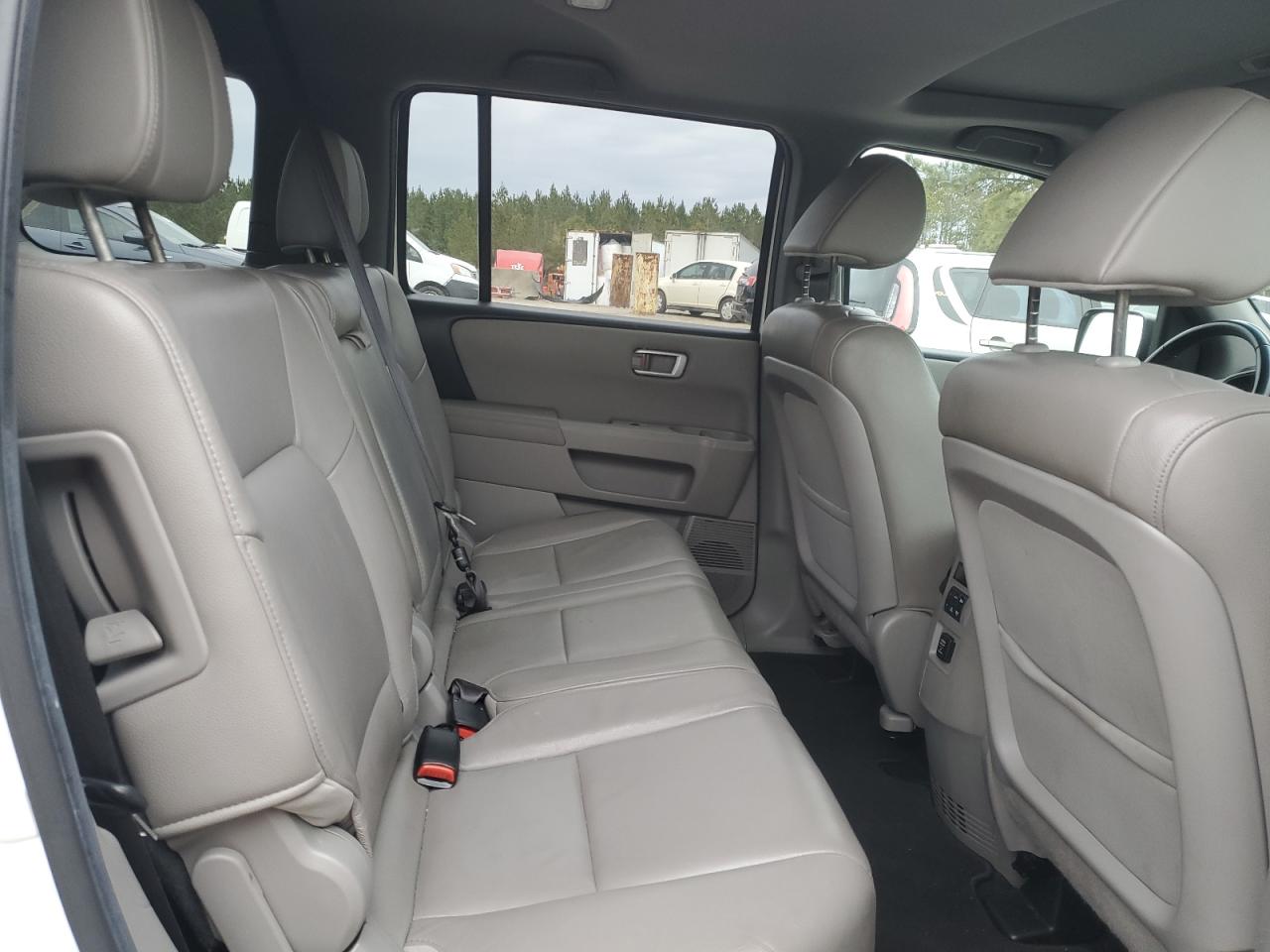 2012 Honda Pilot - Image 10