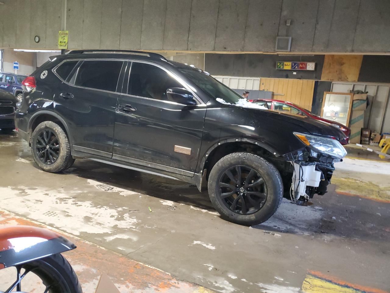 2017 Nissan Rogue - Image 4