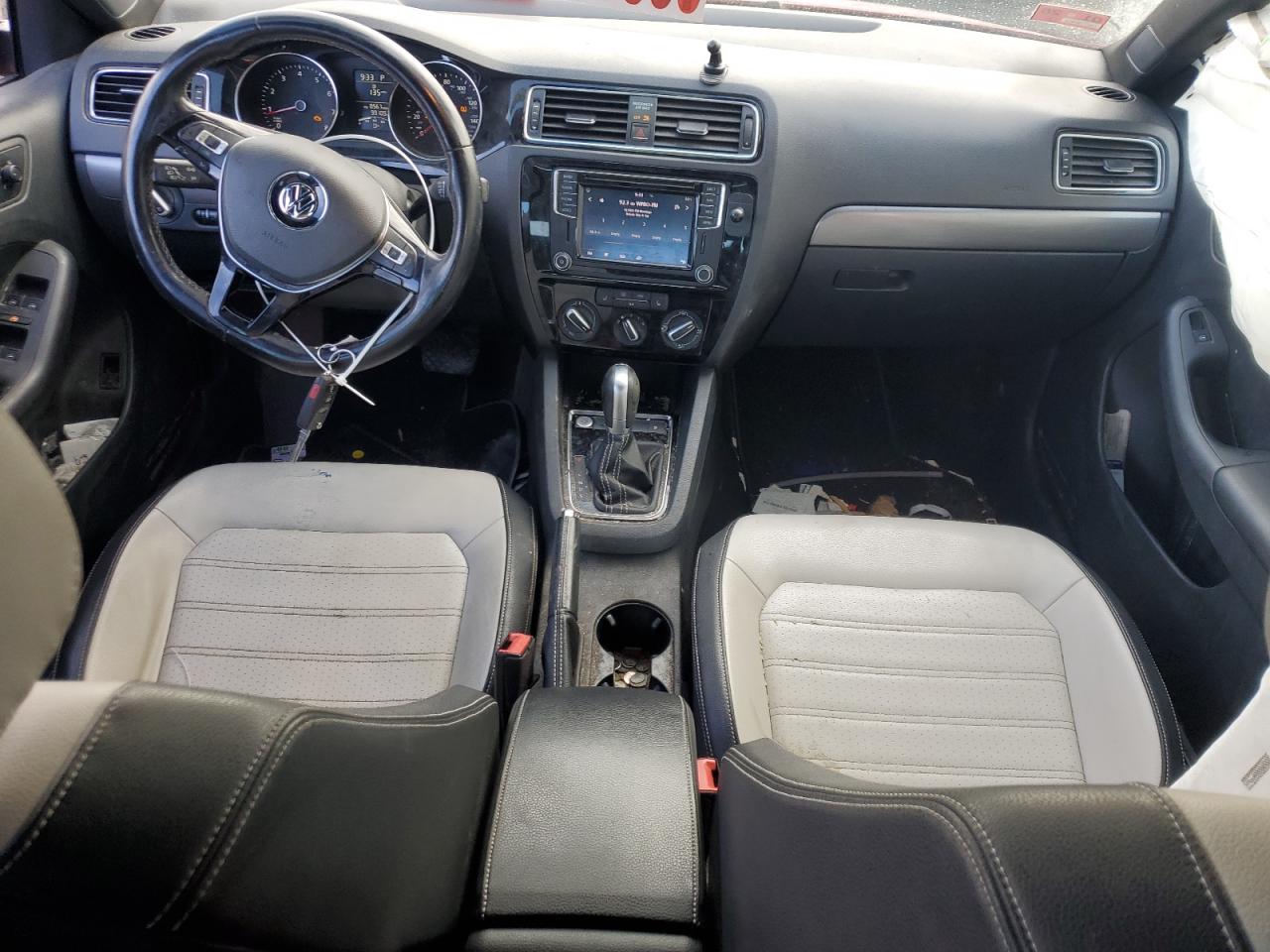 2016 Volkswagen Jetta - Image 8