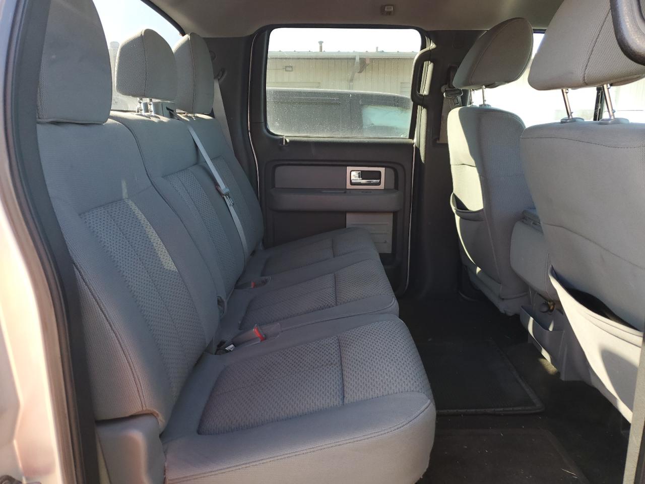 2011 Ford F-150 - Image 10