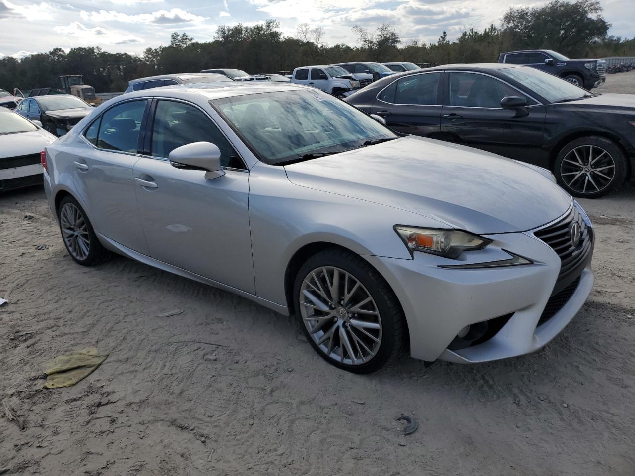 2014 Lexus IS - Image 4